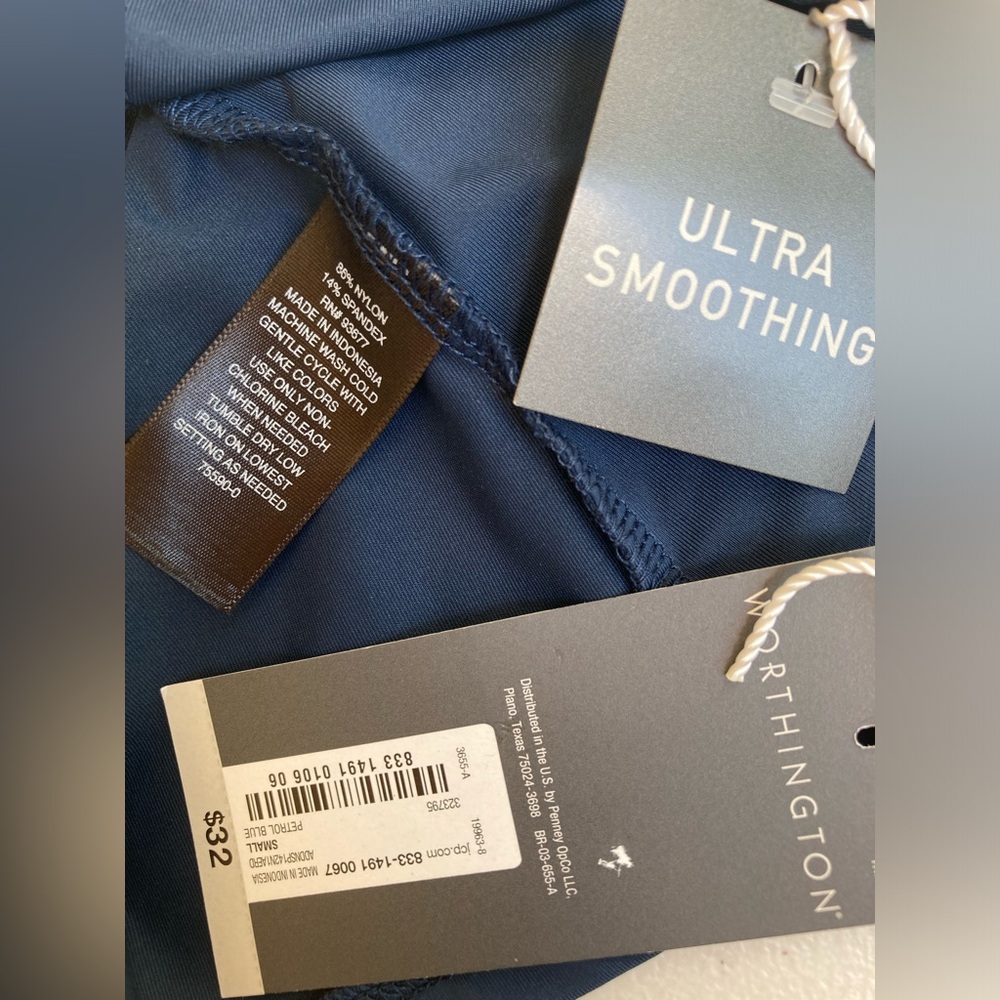 Worthington Ultra Smoothing Shaping Layering Navy Petrol Blue V Neck Tank Top - Picture 6 of 13
